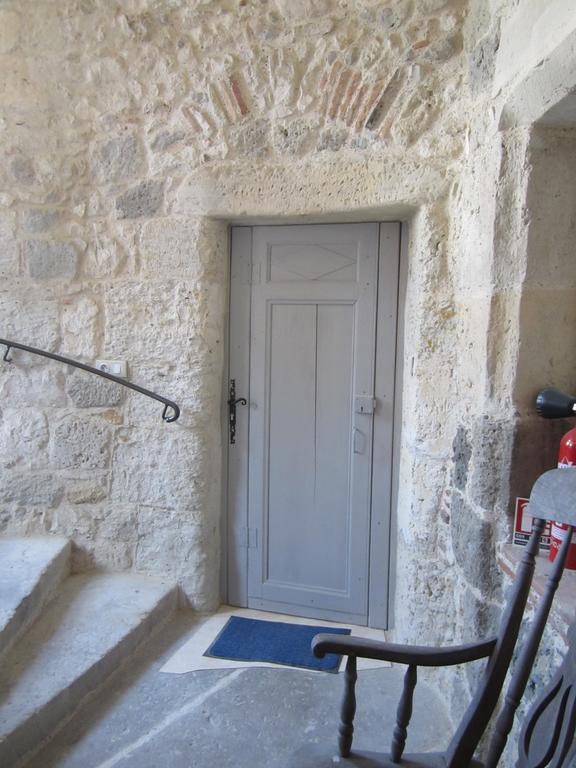 Chambre D'Hotes La Tour De Brazalem Nérac Szoba fotó