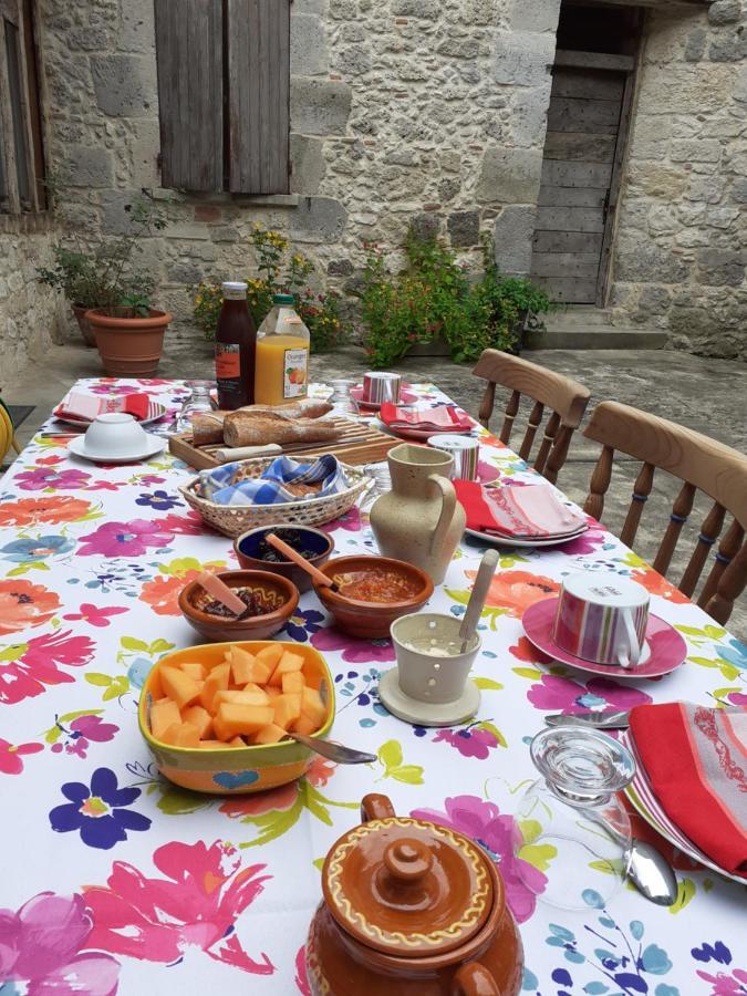 Chambre D'Hotes La Tour De Brazalem Nérac Kültér fotó